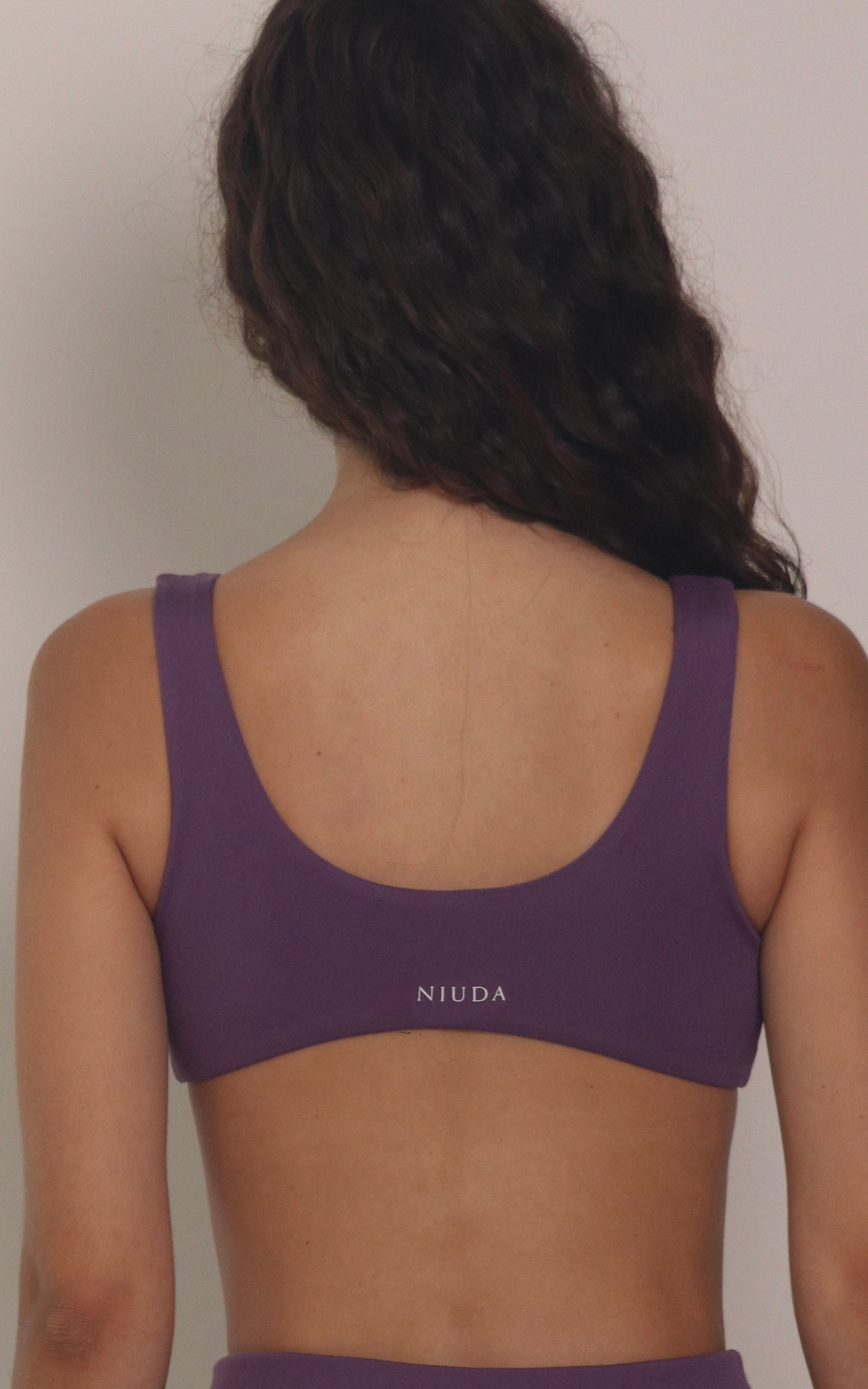 CELIVA Top